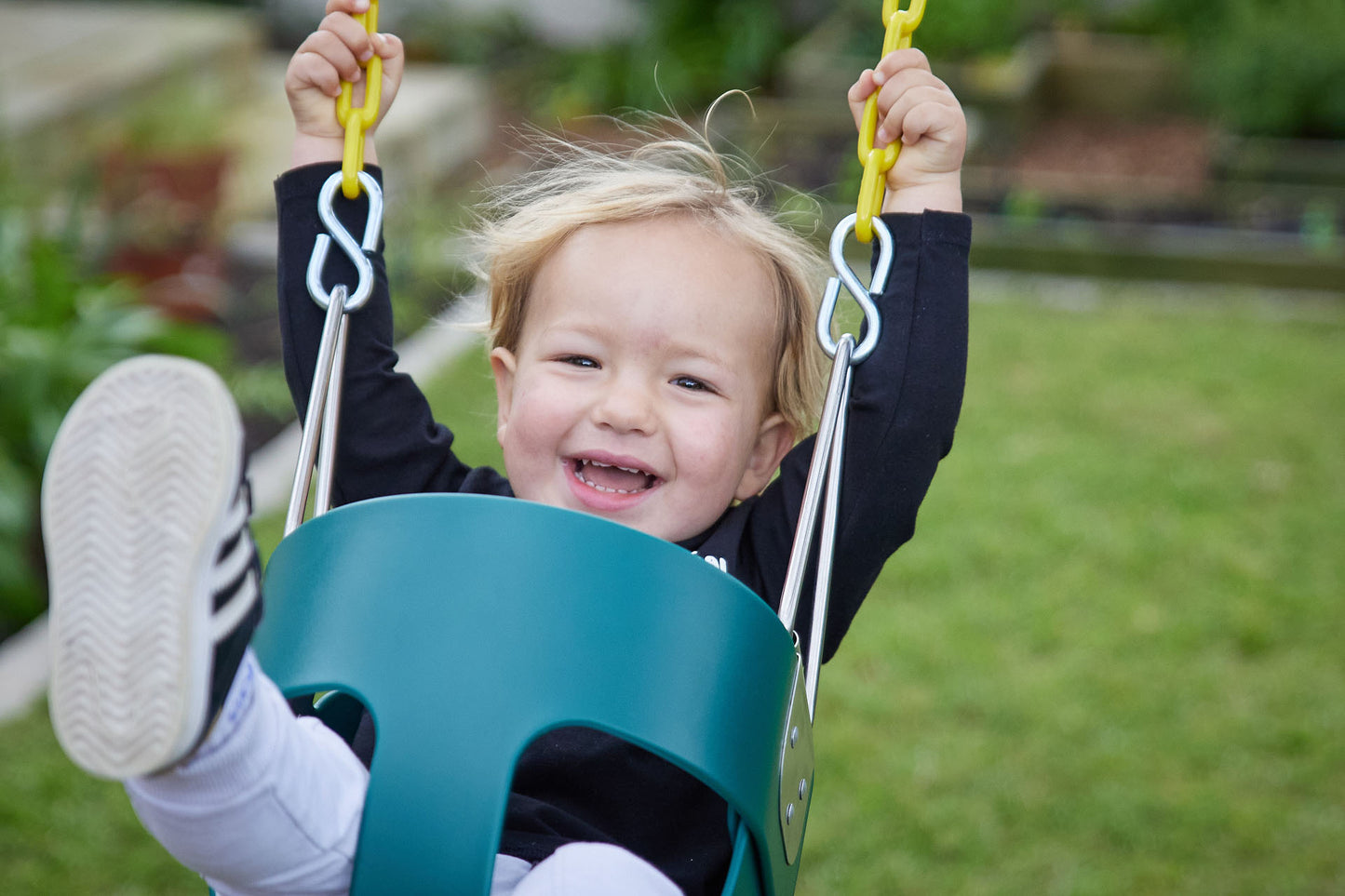 Full Bucket Swing